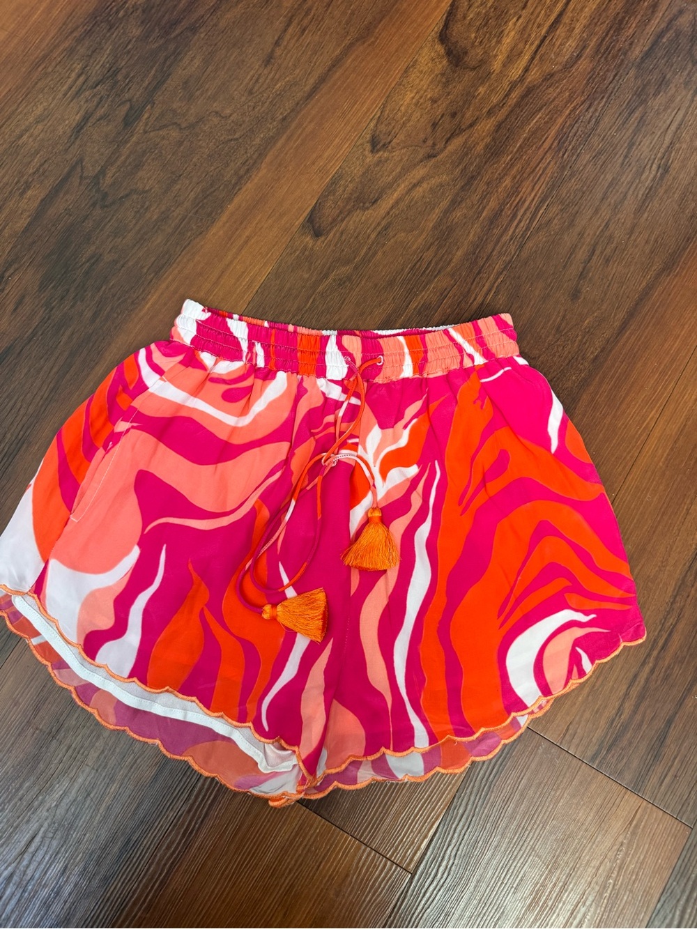 Rococo Sand Pink & Orange Wave Print Women’s Shorts